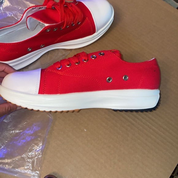 Canvas Chic Me Sneakers - Picture 7 of 8